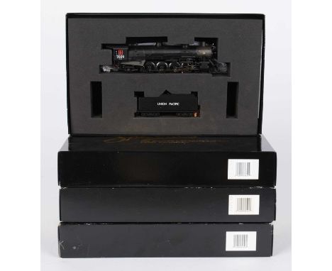 HO-gauge American-Outline 4-8-2 mountain locomotives by Spectrum Bachmann in boxes (4).