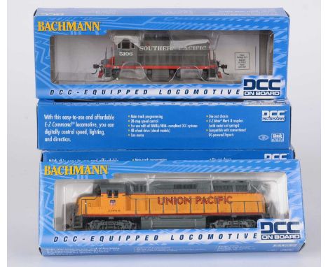 Bachmann DCC-equipped locomotive HO gauge, all American-Outline diesel electric, boxed.