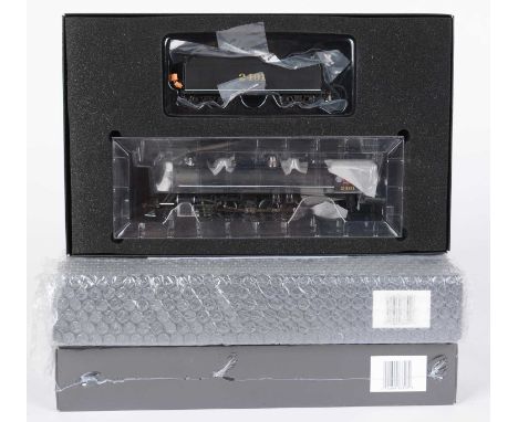 HO-gauge American-Outline light 2-10-2 locomotives by Spectrum Bachmann in boxes (3).