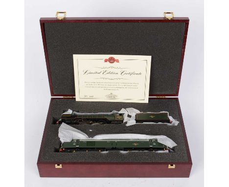 Bachmann 00-gauge to train sets, rising class AI Sir Walter Scott steam locomotive and tender; with class 40 D369, limited ed