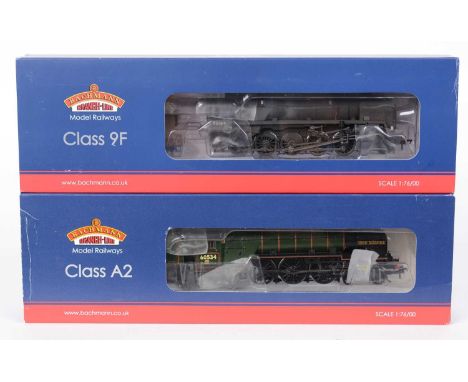 Two Bachmann 00-gauge steam locomotives and tenders, comprising: 32-280, class K3; and 31-002, Robinson 04, boxed.