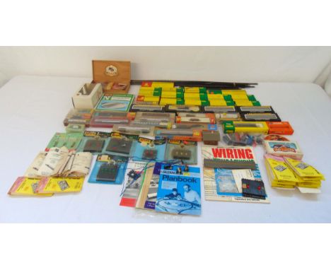 A quantity of N Gauge model railway to include engines, rolling stock, accessories and track by Graham Farish, Roco Minitrix,