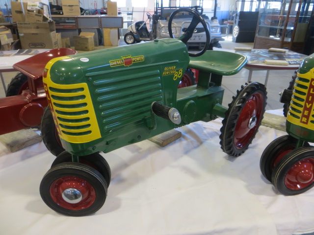 oliver 88 pedal tractor