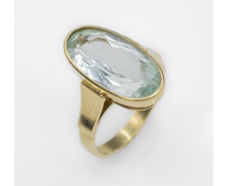 14 kt Gold Ring mit Aquamarin,   GG 585/000, Ringkopf mit ovalfacett. Aquamarin ca. 4.0 ct,RW 56, ca. 5.4 g14 kt gold ring wi