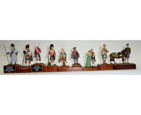 Highland themed Military Miniatures 70mm-90mm scale, eleven, HIGHLY DETAILED (VG) with nine other models (19)