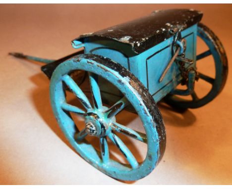 Marklin RARE Gun Limber blue painted tinplate with cast metal wheels and drawpole, opening ammunition box, 70mm scale, 16 cms