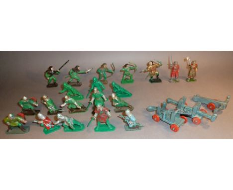 Lone Star Robin Hood and Medieval Siege Machines with Crew four Robin Hoods with Sheriff of Nottingham, three siege machines,