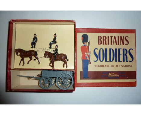 Britains set 146, Royal Army Service Corps two horse supply wagon in original ROAN box (M, box a little worn at edges of lid)