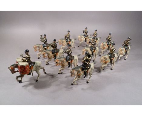 Britains set 101, RARE Mounted Band of the 1st Life Guards FIRST VERSION ‘blue’ jackets, slotted arm musicians, with drum hor