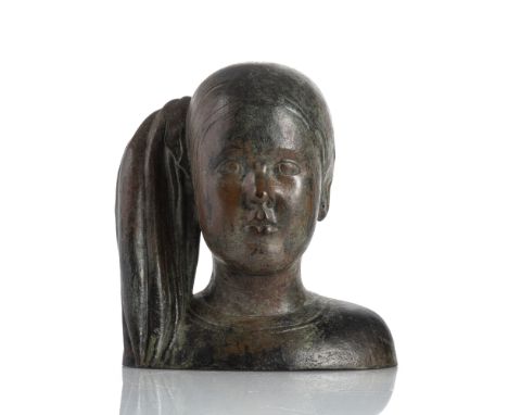 Schwarz, EvamariaKarlsruhe, 1959H. 35 cmMädchen, 1992. Bronze, braun und schwarz-grün patiniert. Rückseitig signiert und dati