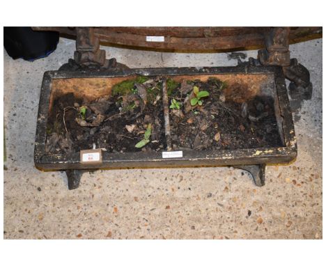 CAST IRON TWO SECTIONAL TROUGH 