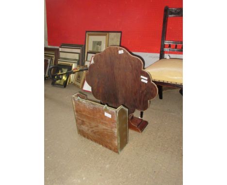 ART DECO FIRE SCREEN ON MAHOGANY STAND TOGETHER WITH A BRASS MOUNTED MAGAZINE STAND, FIRE SCREEN APPROX 68CM HIGH
