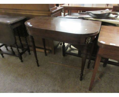 19TH CENTURY MAHOGANY FOLD-OVER CARD TABLE ON TURNED LEGS