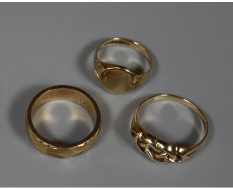Three 9ct gold rings.  ring size H&1/2, Q and M.  Approx weight in total 9.4 grams. (B.P. 21% + VAT) 