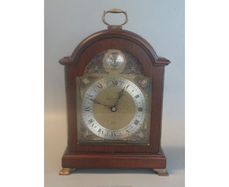 &nbsp;Elliott Garrard of London mantle clock - 25cm high approx. (B.P. 21% + VAT)