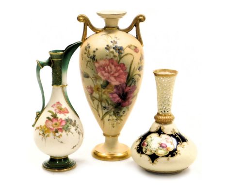 A Royal Worcester porcelain ewer, c1905, of baluster form, painted with flowers, 18cm high, a Royal Worcester blush porcelain