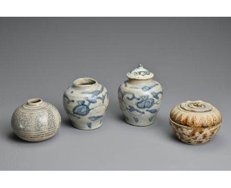 A GROUP OF CHINESE AND THAI CERAMIC ITEMS, 15/17TH CENTURY. To include two Chinese blue and white jars, one with cover; Toget