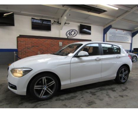 Make &amp; Model: BMW 116D SportDate of Reg: YB63 LCMColour: Whitecc: 1995MoT: 23-11-2022Fuel Type: DIESELMileage: 80kTransmi