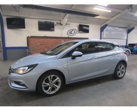Make &amp; Model: Vauxhall Astra SRi Nav TurboDate of Reg: VO66 BZNColour: Silvercc: 1399MoT: 29-09-2021Fuel Type: PETROLMile