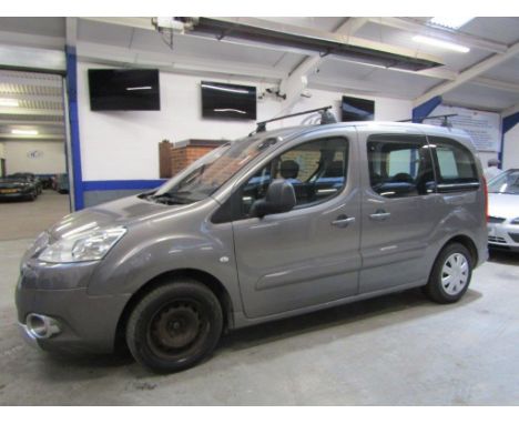 Make &amp; Model: Peugeot Partner Tepee S HDIDate of Reg: PJ08 FJZColour: Greycc: 1560MoT: 29-01-2022Fuel Type: DIESELMileage