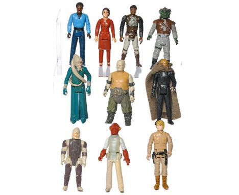 A group of original Kenner / Palitoy issue vintage Star Wars Action Figures. As shown. 