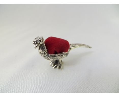925 Silver pheasant pin cushion. H:5cm; Weight: 8.5g