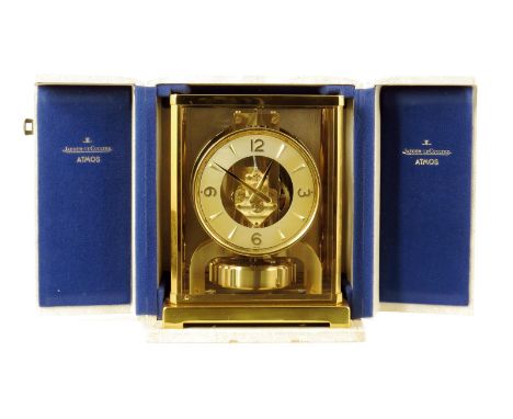 Jaeger LeCoultre. An Atmos timepiece no. 120593, silvered chapter ring with gilt baton and cardinal numerals, in a rectangula