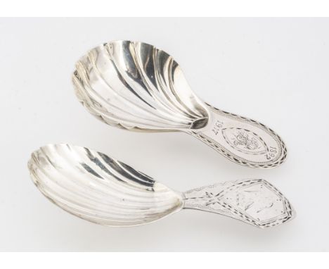 Two George III period silver tea caddy spoons, both with shaped bowls and bright cut design to handles, AF (2) 