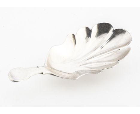 A George III period silver tea caddy spoon by William Woodman, 8cm long and 8.3g, probably marked Exeter 1820, overall in goo