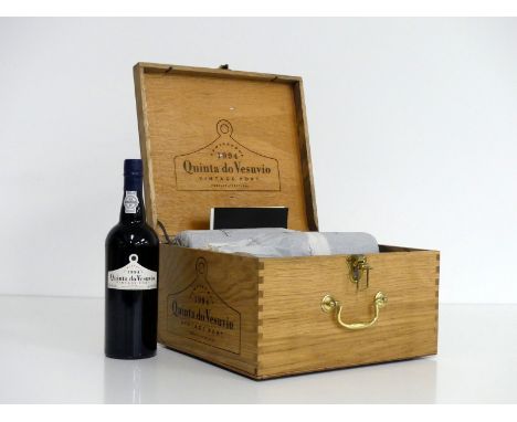 6 bts Quinta do Vesuvio 1994 Vintage Port  OT, polished wood with ceramic Bin Label