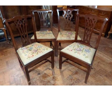 Four Chippendale style chairs (2+1+1). A condition report is not available for this lot.  Damage, defects, restoration or oth