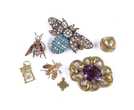 Various jewellery, including stone set bug brooch, compass fob, miniature 14ct gold pendant etc (7) 