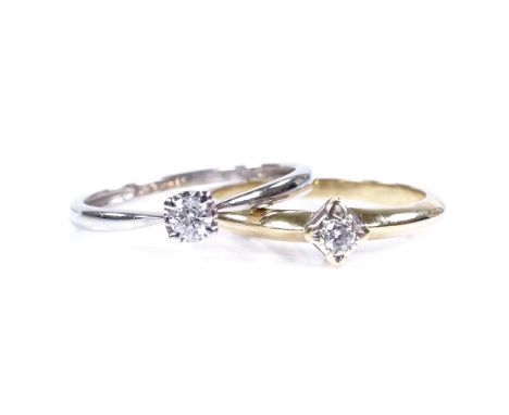 2 9ct gold solitaire diamond rings, largest diamond approx 0.1ct, both size M, 3g (2) 