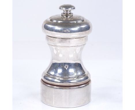 A modern silver salt grinder, by W I Broadway &amp; Co, hallmarks Birmingham 2012, height 10cm 