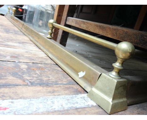 Large extendable brass fender 