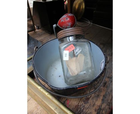 Metal jam pan together with glass paddle grinder