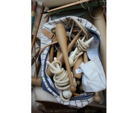 Bag of vintage skipping ropes and exercise items 