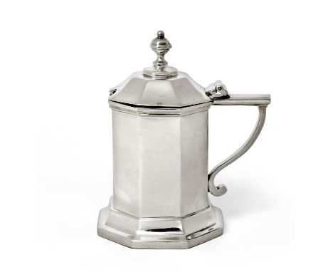 A George V Silver Mustard-Pot, by Charles Stuart Harris, London, 1917, Britannia Standard, octagonal and on spreading conform