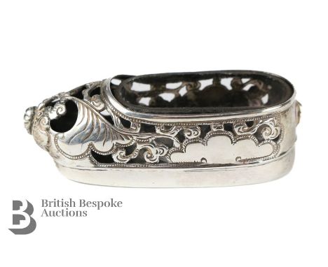 Circa 1900 Chinese silver novelty slipper cruet with pierced foliate scroll decoration, mm Wang Hing, approx 8.2 x 3.2 cms, a