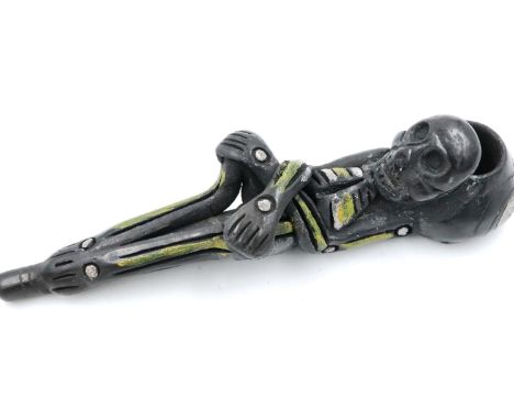 Lava Voodoo witch doctors pipe, L: 16 cm. P&amp;P Group 1 (£14+VAT for the first lot and £1+VAT for subsequent lots) 