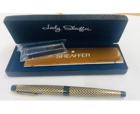 Vintage Sheaffer lady Sheaffer 11 Skripser black &amp; gold fountain pen 