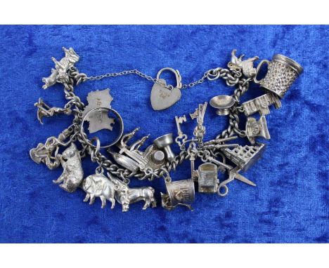 Vintage sterling silver charm bracelet (83g) 