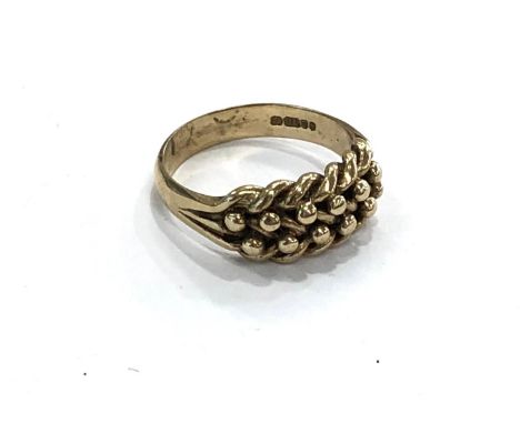 9ct Gold dress ring weight 4.3g 