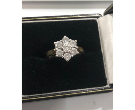 1.00ct diamond flower cluster ring in 18ct gold size M/6.5 