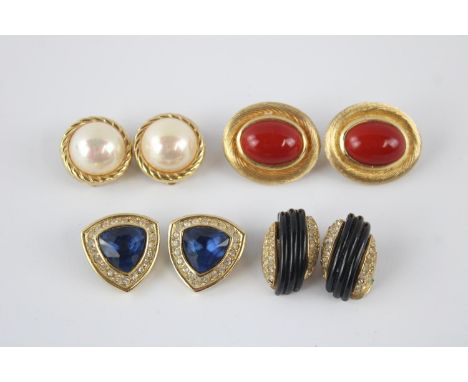 4 pairs of vintage Christian Dior clip on earrings 