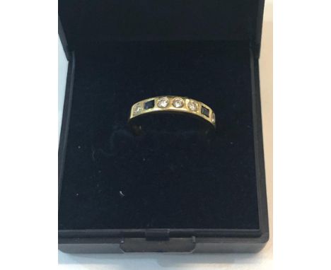 18ct gold diamond and sapphire ring weigh 2.9g 