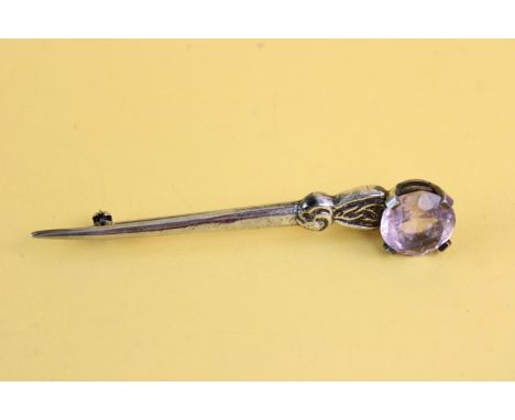 Vintage Edinburgh hallmarked silver sword kilt pin brooch (15g) 