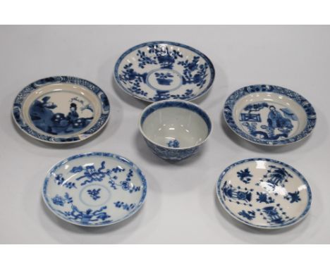 Group of early 18th century Chinese and Oriental export teawares (to include Kangxi 1662 - 1723) comprising five assorted sau