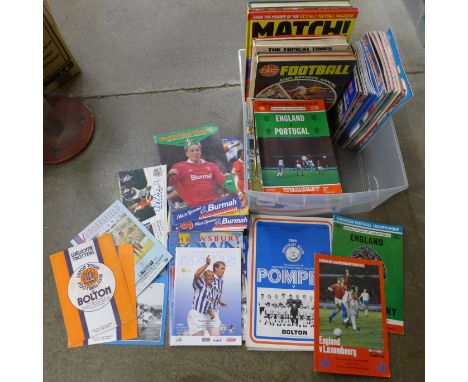 Sporting memorabilia; a large box of football annuals and programmes including England internationals 