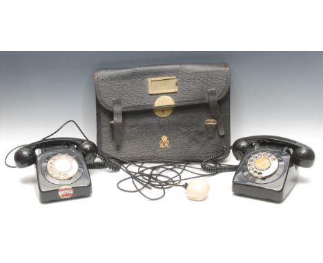 Civil Service &amp; Clandestine Interest - a George VI leather king's messenger briefcase, bearing monarch's monogram in gilt